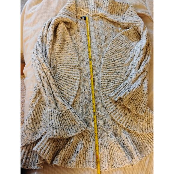 Apt. 9 XL Long Beige Cardigan Sweater. Ruffles. Bell Sleeve. Hippie. Boho. - Picture 16 of 16